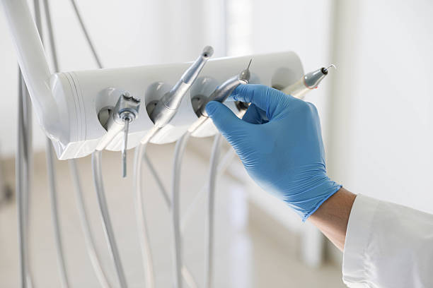 Professional Wisdom Tooth Removal technician working in McLean, VA